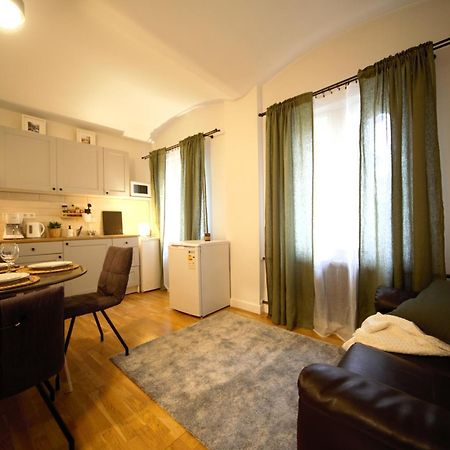 Valnu Street/Old Town Apartment Riga Bagian luar foto